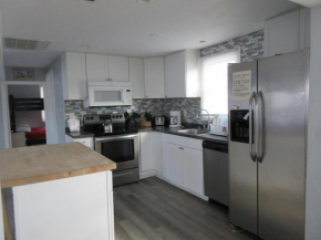 Pet Friendly Home In North Beach Haven On The Ocean Side Of The Boulevard,